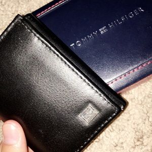 Tommy Hilfiger wallet